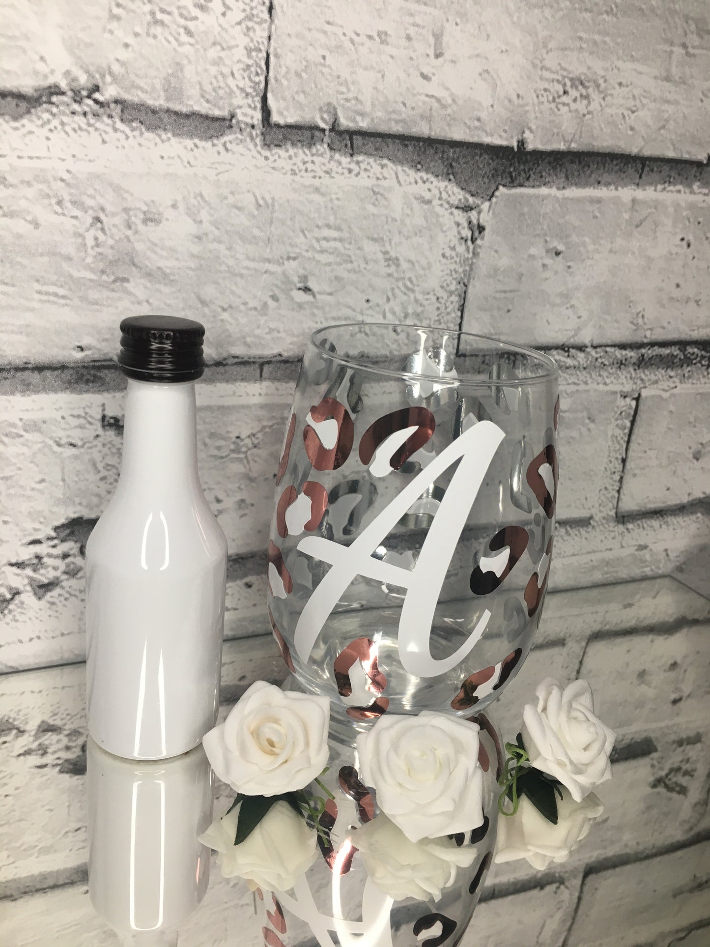 White and Rose Gold Leopard print style